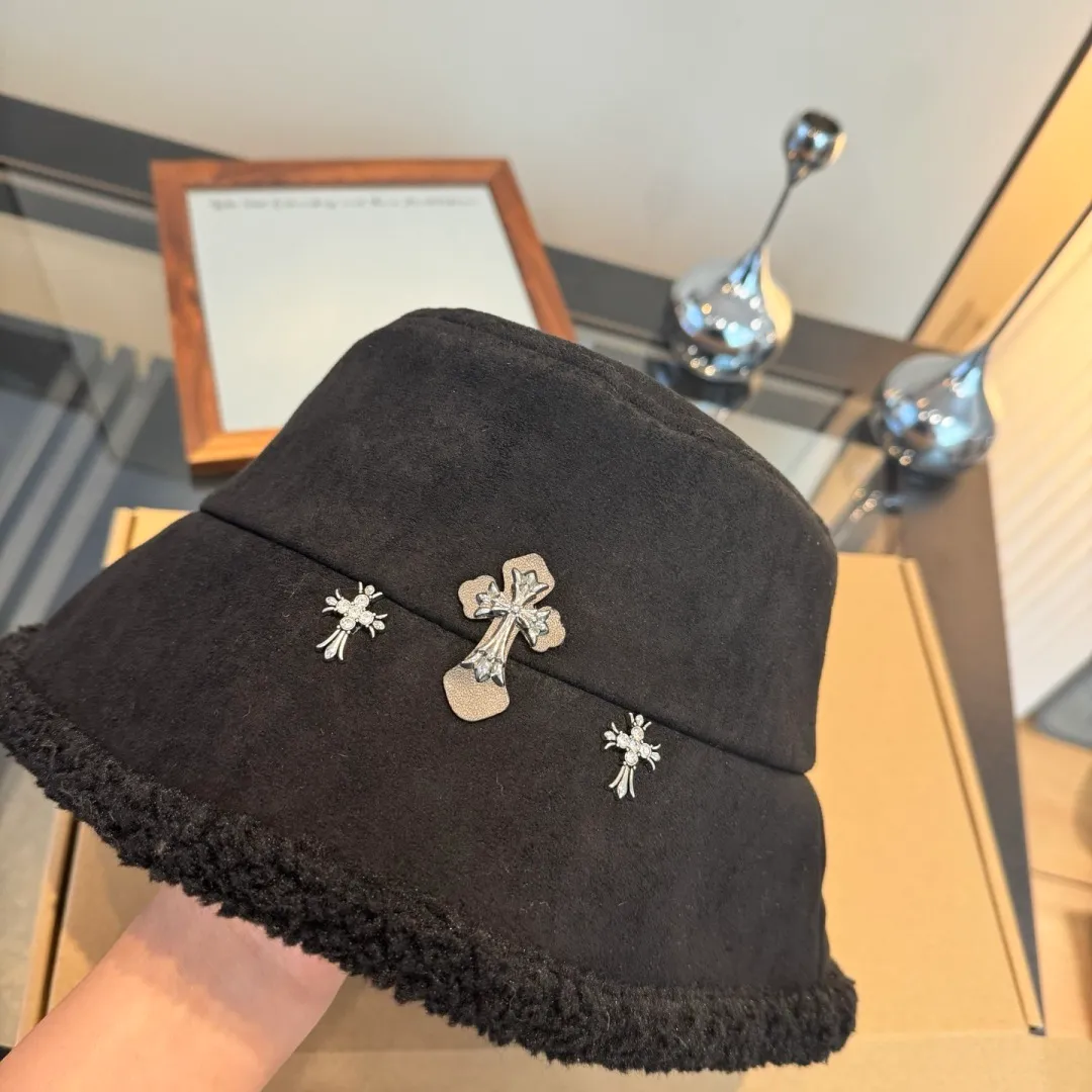 💰100¥ Croxin new wool bucket hat, foldable